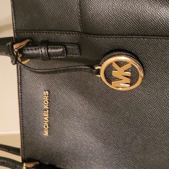 Purse - Picture 2 of 6